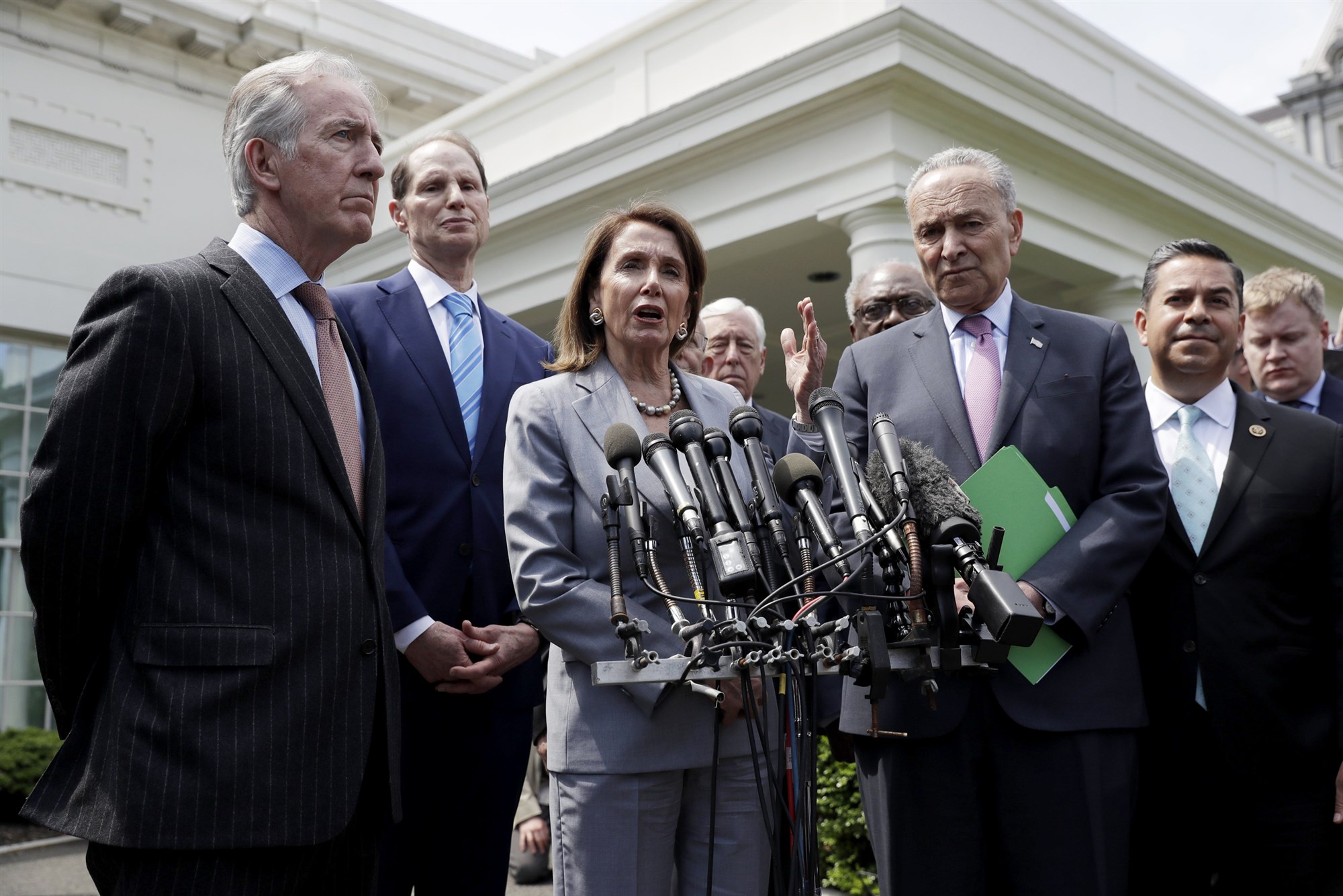 nancy-pelosi-says-donald-trump-ready-to-spend-2-trillion-on-infrastructure-including-broadband